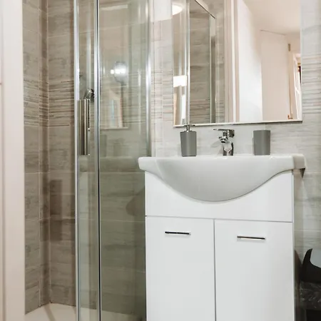 La Luna فندق مبيت وإفطار