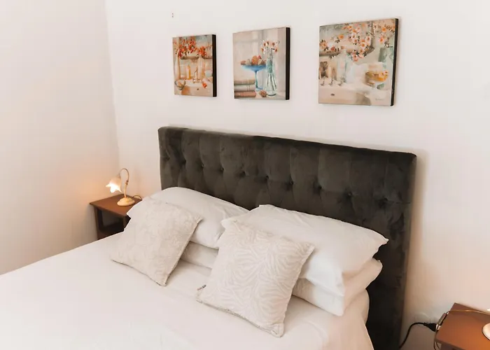 La Luna Bed & Breakfast 3*